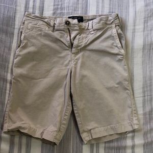 American Eagle EXTREME FLEX Khaki Shorts